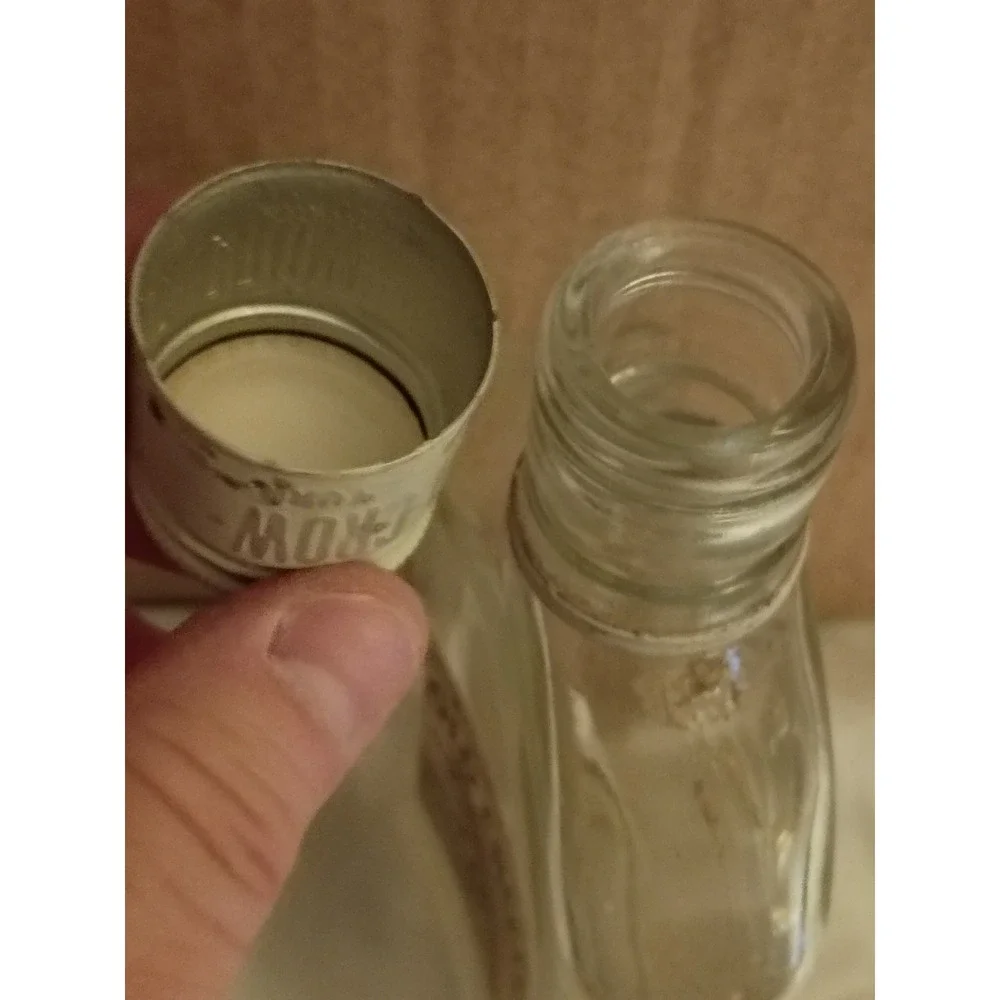 Vintage Old Crow Kentucky Bourbon Whiskey Half Pint Glass Bottle 6.5in 1965